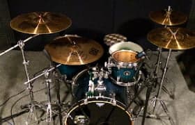 Барабанная установка.